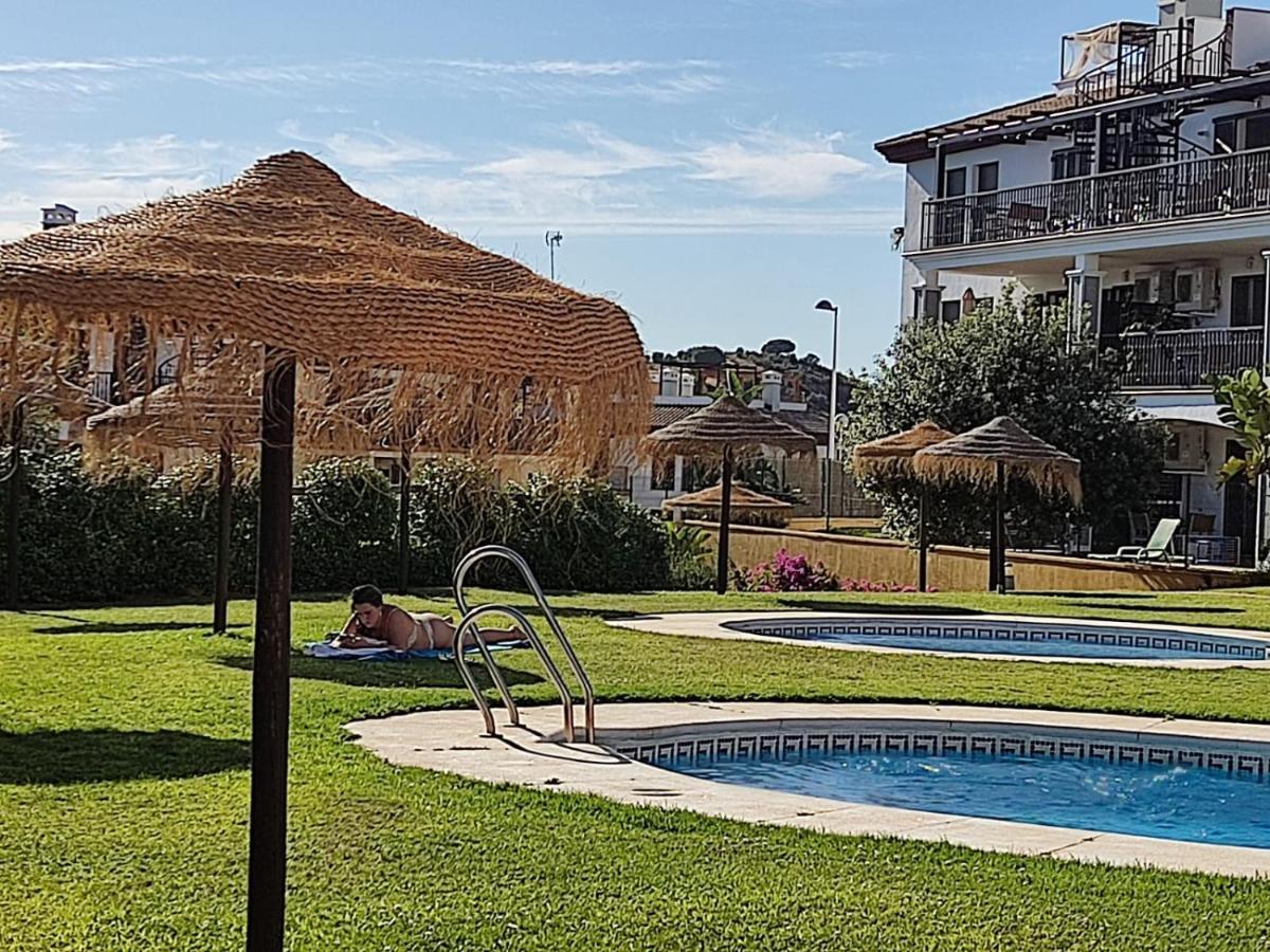 Apartamento Completo Con Piscina Comunitaria Y Patio Exterior Ayamonte Dış mekan fotoğraf